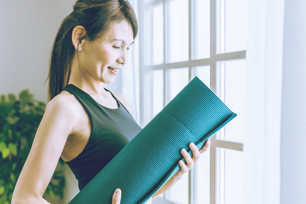 医療や介護で注目されているシニアヨガ